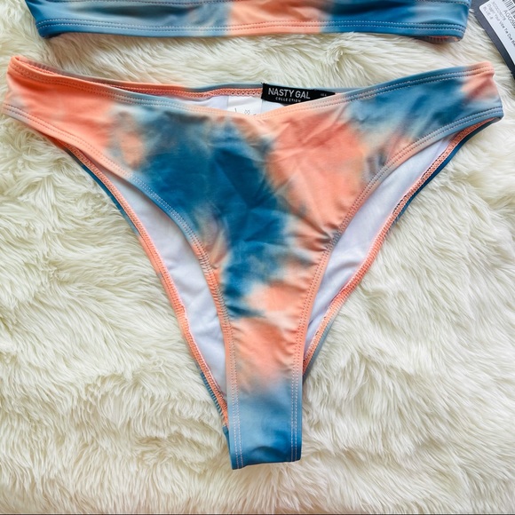 NWT!! Tie Dye Triangle Bikini Set - Picture 9 of 9